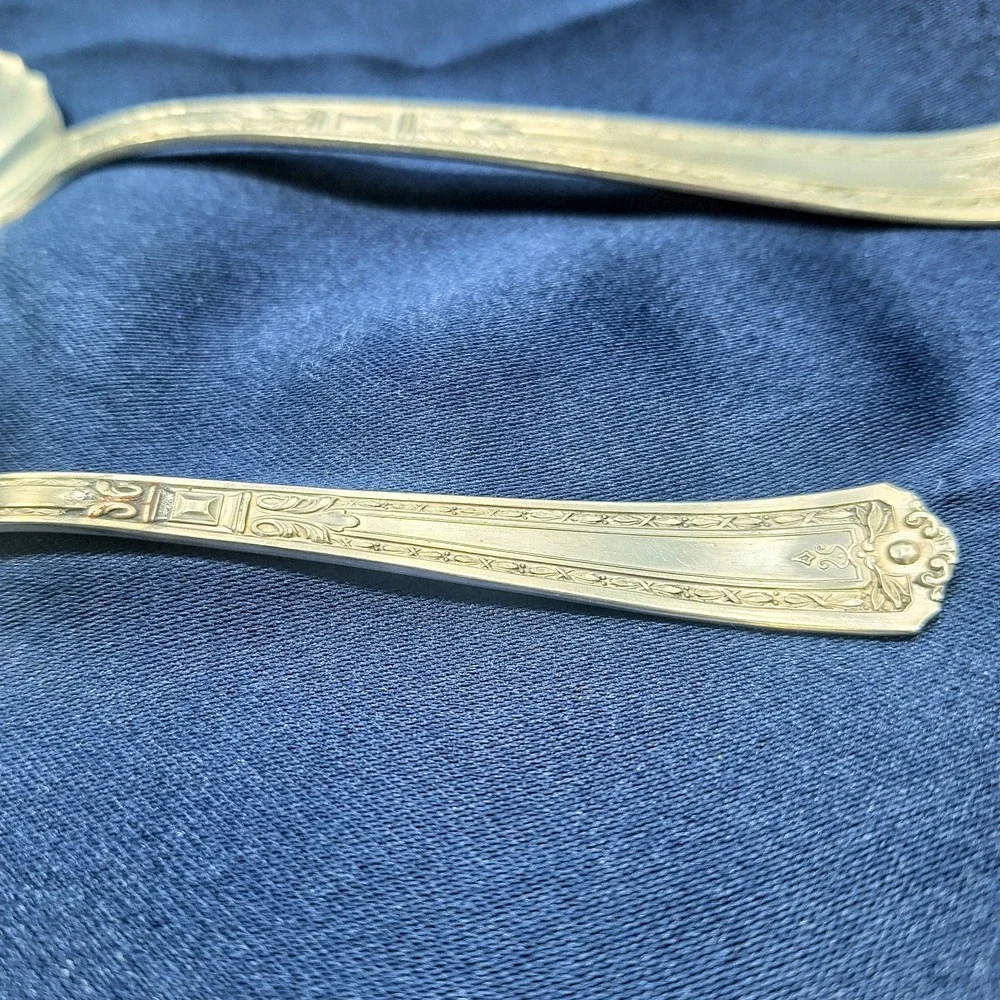 Antique Vtg 1930 Florence Pattern National Silver Co NSCO Serving & Sugar Spoons